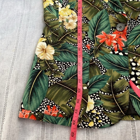 Liz Claiborne vintage botanical blazer. - Picture 10 of 12